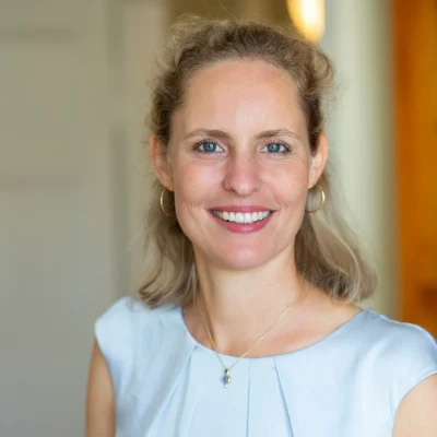 Dr. med. Annika Welte Dr. med. Annika Welte